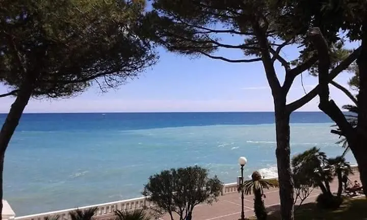 Sweet Blue Apartment Celle Ligure